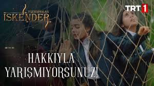 Daha küçük yaşlarda iken çeşitler rekorlara imza atmış 3 süper kahramanla i̇skender bu güne geliyor. Kasirga Nin Tuzagina Dusen Mavi Ay Tozkoparan Iskender 2 Bolum Youtube 2021 Kasirgalar Mavi Ay Hayran Sanati