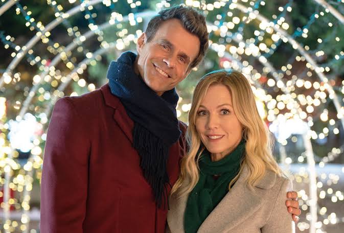 Christmas TV Movies 2021 Schedule — Hallmark, Lifetime, Netflix, More
