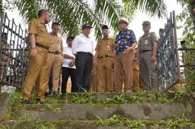Kabupaten sarolangun adalah salah satu kabupaten di provinsi jambi, indonesia. Dorong Kemajuan Jambi Gubernur Fachrori Tingkatkan Pembangunan Infrastruktur Imcnews Id