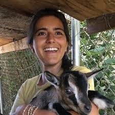 Brandi Mack's Instagram, Twitter & Facebook