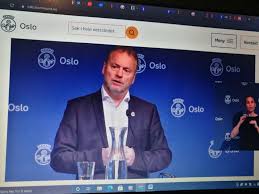 Det kunngjorde johansen på en pressekonferanse tirsdag ettermiddag. Koronatiltakene Holder Fram I Oslo Uniforum