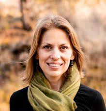 Kelly Moffatt's Instagram, Twitter & Facebook