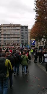 Son objectif est d'aider et de favoriser les nouveaux projets sur cette zone afin d'être connus et reconnus sur tout le département au moyen d'actions commerciales. Fo Carrefour Chateau Roussillon Home Facebook