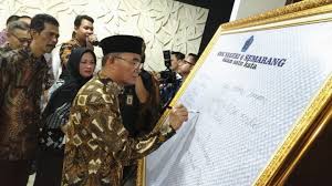 Untuk pertama kalinya sekolah ini berdiri dan beroperasi pada tanggal 1 agustus 1965 berdasar sk mendikbud no. Smk Jadi Badan Layanan Umum Daerah Smk Dinamika Pembangunan 1 Jakarta