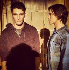 Brett Dier And Tyler Blackburn On The Set Of Ravenswood Tyler Blackburn Celebrities Pretty Little Liars