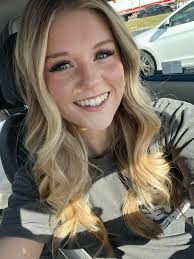 Jimbo installed the camera this morning and within 15 minutes we had our  first visitor …😍