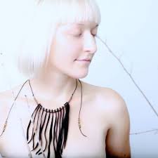 PORTRAITS & HEADSHOTS |