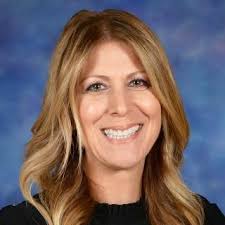 Lisa Paoletti's Instagram, Twitter & Facebook