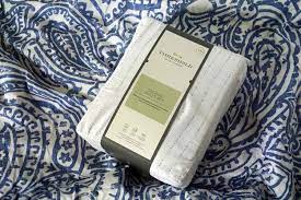 We reviewed threshold's 400 thread count printed performance sheet set and found it to have the look, feel both threshold's 400 thread count set and amazon's are made from 100% cotton with a sateen weave, and both for someone who's a night sweater or restless sleeper, the cooling and. Threshold Organic Cotton Sheet Set Review Eco Friendly And Affordable