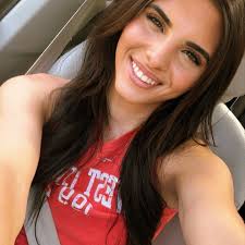 Itschelsiedeville added a new photo.