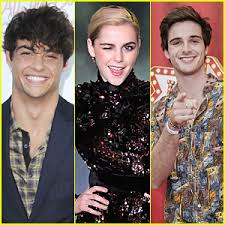 Who's kiernan shipka's boyfriend in 2020? Kiernan Shipka Noah Centineo Jacob Elordi Top Imdb S Breakout Stars Of 2018 List Jacob Elordi Kiernan Shipka Noah Centineo Just Jared Jr