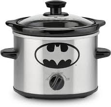 Across the market, there are so many different sizes of crock pots and it can be hard to tell which crock pot size is best for you. Amazon Com Dc Batman 2 Quart Slow Cooker Kitchen Dining