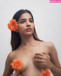 Aurora Sinclair  aurora_lights_ee  aurora_sinclair_ Nude Leaked OnlyFans  Photo 19 - Fapello