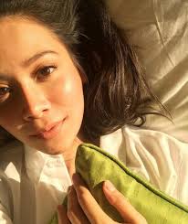 Farah dan izara berkawan baik sejak kecil. Penangan Titian Cinta Farah Nabilah Semakin Popular Media Hiburan