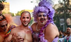 Our community, the hungarian left lgbtq community is a working group int he hungarian socialist party (mszp) and member of rainbow rose network, int he party of european socialists (pes). Ujabb Merfoldkohoz Erkezett Az Amerikai Demokracia Megkezdte Munkajat Az Elso Totalisan Lmbtq Varosvezetes Pestisracok