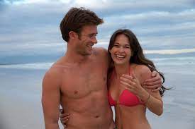 Rachel hendrix is an actress who has an estimated net worth of $200 thousand to $2 million dollars. The Perfect Wave Scott Eastwood And Rachel Hendrix Facebook