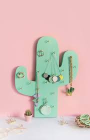 Diy Schmuckhalter Kaktus Aus Holz Selbermachen Schmuckhalter Basteln Mit Holz Selbermachen