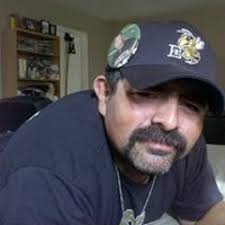 Stream Elias Munoz music