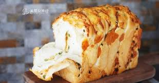 肉松吐司 超多料香爆马苏里拉 的做法步骤图 美丽女神经 下厨房in 2021 recipes food bread