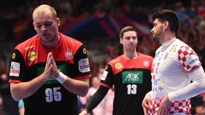 Nun geht es gegen kroatien, das england unterlag und schon unter druck steht, wenn der. Handball Em Deutsche Handballer Verlieren Krimi Gegen Kroatien Sport Sz De