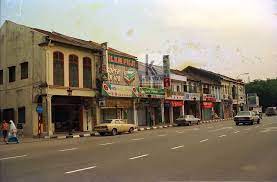 There are family rooms provided which are equipped. Sederet Kedai Di Simpang Jalan Cerita Kuantan å…³ä¸¹åŸŽäº‹ Facebook