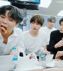 Enter Talk Do Idols Really Eat That Much Astro Wallpaper Mood Pics Astro