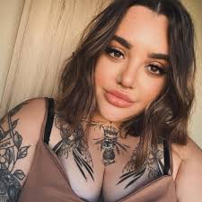 Looking for possible people to paly with im