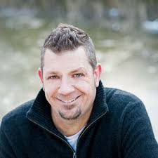 Daniel Silvey's Instagram, Twitter & Facebook