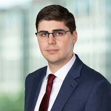 Aaron Heath's Instagram, Twitter & Facebook