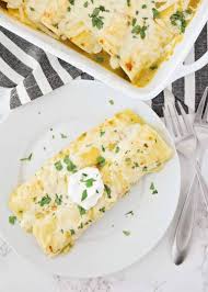 Green Chile Chicken Enchiladas I Heart Naptime Recipe Green Chile Chicken Enchiladas Green Enchilada Recipe Enchilada Recipes