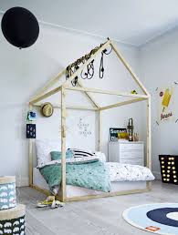 Chambre D Enfant Lit Dans Une Petite Maison En Bois Super Beau Et Original Decoration Mixte Creative Kids Rooms Kids Room Inspiration Kid Room Decor