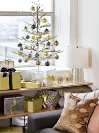 3 Christmas Themes You Ll Love Decorating Home Garden Television Small Christmas Trees Modern Christmas Tree Modern Christmas Decor