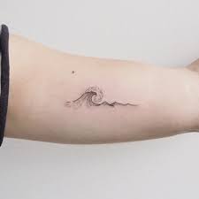 As one of yorkshire's most in demand tattooists, it is. 38 Smashing Fine Line Leaf Tattoo