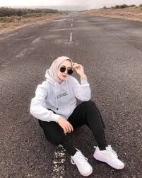 See more ideas about shoes, sneakers, running shoes. 160 Ide Wallpaper Iphone Terbaik Gambar Seni Gelap Ilustrasi