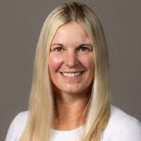 Christina Endicott's Instagram, Twitter & Facebook