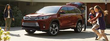 2017 toyota highlander hybrid models. How Many Seats Are In The 2017 Toyota Highlander White River Toyota