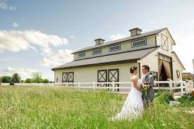 Boise Photographer Kevin Roberts Wedding Reception Wedding Photos Grass Wedding Outdoor Wedding