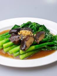 Walaupun tidak sepopuler tongseng kambing dan tongseng sapi perlu juga sesekali bunda coba praktekkan resep ini di rumah. Menu Hari Ini Tumis Baby Kailan Tongseng Jamur Kancing Dan Sayap Madu Lifestyle Fimela Com