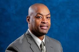 Mike Bogan's Instagram, Twitter & Facebook