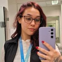 Melanie Moniz's Instagram, Twitter & Facebook