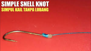 Cara seperti gambar di atas,biasanya di gunakan untuk mengikat senar ke kail pancing.dengan melakukan teknik tersebut,kail mata pancing jadi lebih kuat,tahan dan rapi.selain itu,mengikat dengan cara ini,mata kail pancing tidak akan mudah lepas dan jika tali kita tarik akan semakin kuat mengikat. Cara Mengikat Kail Tanpa Lubang Simple Snell Knot Simpul Kekuatan