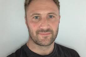 Would lecturers and tutors recommend that electrical professionals look  into a career of teaching?