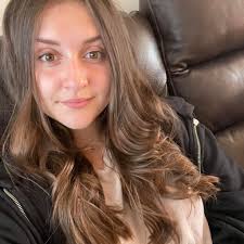 Hello everybody! I'd like to know whether anybody has any experience with  hand luggage regulations (vueling and eurowings); i know the official  measures are 40 x30 x 20, but my backpack is