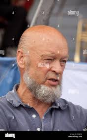 Michael Beard's Instagram, Twitter & Facebook