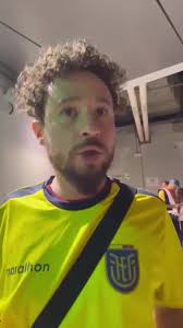 LUISITO COMUNICA, QUE APOYÓ A ECUADOR, SE PRONUNCIÓ LUEGO DEL PARTIDO CON  SENEGAL., Fuente: Metro, #ATENCIÓN #Ahora #qatar #LuisitoComunica