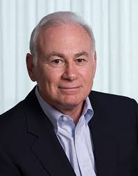 Manfredi to Step Down as Trustee Chair