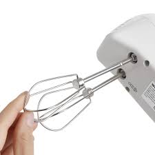 From the stand mixer mavens at kitchenaid, this heavy duty, digital hand mixer features a durable and quiet dc motor, nine speeds for versatility and includes two stainless steel turbo beater ii accessories, pro whisk, two dough hooks and a blending rod that turns the mixer into a hand blender. Wilko White Hand Mixer Wilko