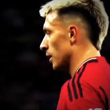 Lisandro Martinez Chant Tip Toe