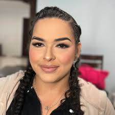 Photo by MAKEUP & HAIRSTYLIST