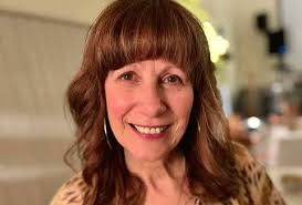 Wyn Thomas (@wynmthomas)